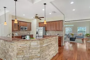 1789 Loma Linda St, Sarasota, FL 34239 - Photo 13