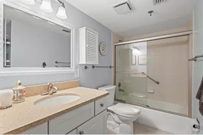 1001 Benjamin Franklin Drive #512, Sarasota, FL 34236 - Photo 21