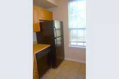 5701 Soldier Circle #104, Sarasota, FL 34233 - Photo 9