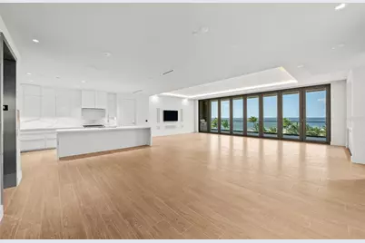 1561 Gulf Of Mexico Drive #403, Longboat Key, FL 34228 - Photo 3