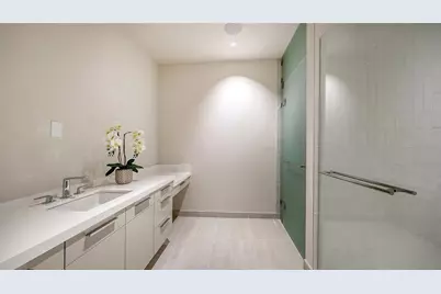 1561 Gulf Of Mexico Drive #403, Longboat Key, FL 34228 - Photo 47