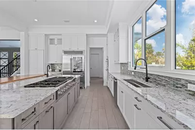 5910 Gulf Of Mexico Drive, Longboat Key, FL 34228 - Photo 9
