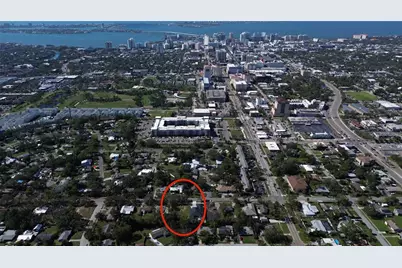 217 S Shade Avenue, Sarasota, FL 34237 - Photo 11