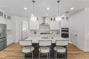 217 S Shade Ave, Sarasota, FL 34237 - Photo 7