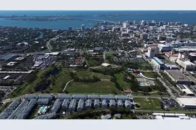 217 S Shade Avenue, Sarasota, FL 34237 - Photo 13