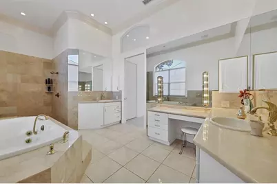 5331 Siesta Cove Drive, Sarasota, FL 34242 - Photo 13