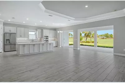 15625 San Lazzaro Avenue, Bradenton, FL 34211 - Photo 11