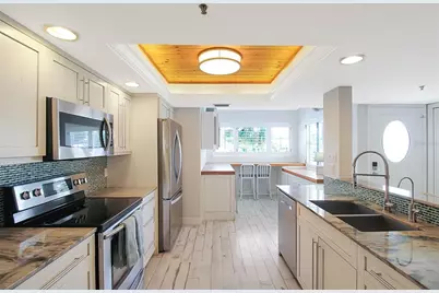 1315 Siesta Bayside Drive #1315B, Sarasota, FL 34242 - Photo 13