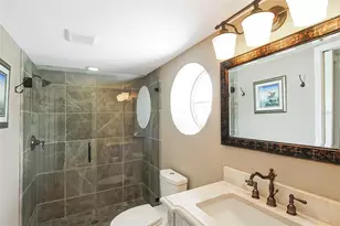 1315 Siesta Bayside Dr, Sarasota, FL 34242 - Photo 35