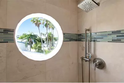 1315 Siesta Bayside Drive #1315B, Sarasota, FL 34242 - Photo 47