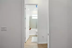 17335 Jadestone Ct, Venice, FL 34293 - Photo 5