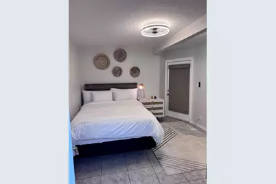 6304 Beechwood Avenue, Sarasota, FL 34231 - Photo 9