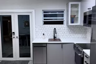 6304 Beechwood Ave, Sarasota, FL 34231 - Photo 15