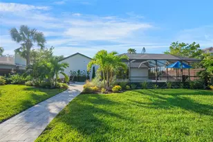 1899 Buccaneer Cir, Sarasota, FL 34231 - Photo 49