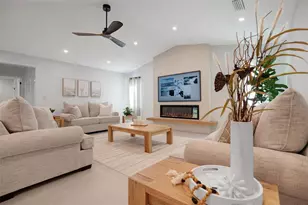 1899 Buccaneer Cir, Sarasota, FL 34231 - Photo 21