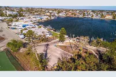 23 Seaside Court, Holmes Beach, FL 34217 - Photo 23