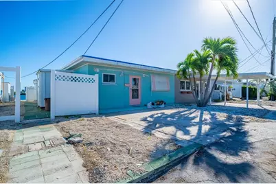 23 Seaside Court, Holmes Beach, FL 34217 - Photo 3