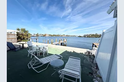 23 Seaside Court, Holmes Beach, FL 34217 - Photo 11