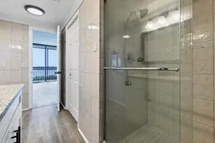 7100 Sunshine Skyway Ln S, Saint Petersburg, FL 33711 - Photo 37