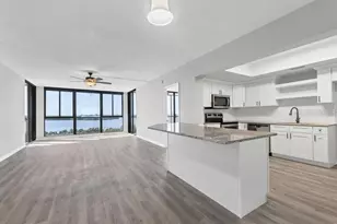 7100 Sunshine Skyway Ln S, Saint Petersburg, FL 33711 - Photo 15