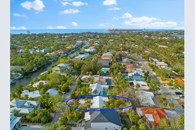 5019 Commonwealth Drive, Sarasota, FL 34242 - Photo 1