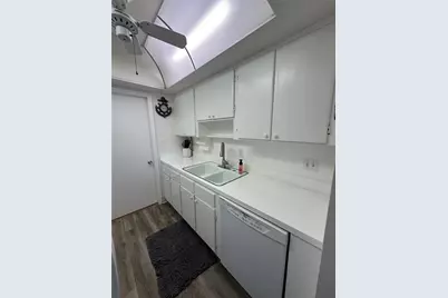 3806 Gulf Of Mexico Drive #C202, Longboat Key, FL 34228 - Photo 15