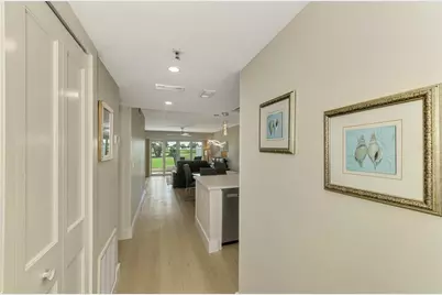 917 Wexford Boulevard #917, Venice, FL 34293 - Photo 5