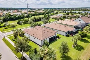 5610 Rain Lily Ct, Sarasota, FL 34238 - Photo 3