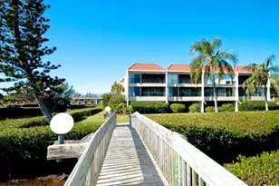 3705 E Bay Dr, Holmes Beach, FL 34217 - Photo 31