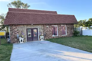 5630 3rd St W, Bradenton, FL 34207 - Photo 3