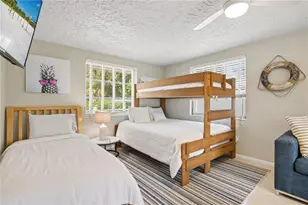 2365 Bay St, Sarasota, FL 34237 - Photo 27