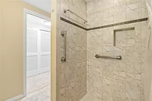 2365 Bay St, Sarasota, FL 34237 - Photo 35