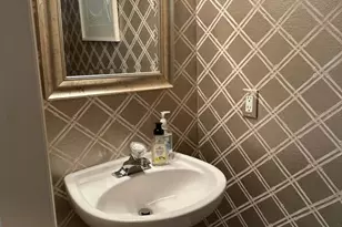 3607 Square W Ln, Sarasota, FL 34238 - Photo 17