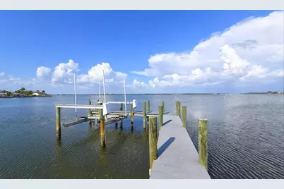 2516 Avenue A, Bradenton Beach, FL 34217 - Photo 19