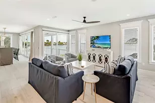 2516 Avenue A, Bradenton Beach, FL 34217 - Photo 5