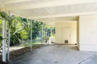 103 Oakwood Blvd, Sarasota, FL 34237 - Photo 9