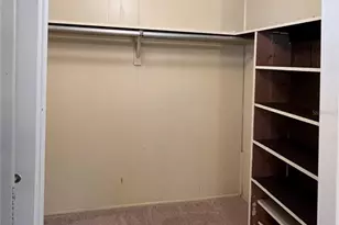 103 Oakwood Blvd, Sarasota, FL 34237 - Photo 27