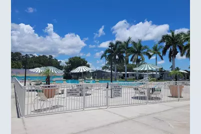 103 Oakwood Boulevard, Sarasota, FL 34237 - Photo 35