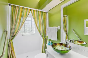 508 Siesta Dr, Sarasota, FL 34242 - Photo 33