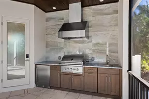 616 Mangrove Point Rd, Siesta Key, FL 34242 - Photo 41