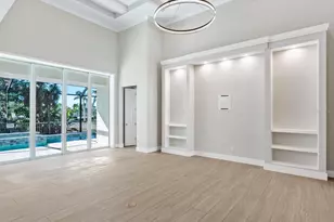 616 Mangrove Point Rd, Siesta Key, FL 34242 - Photo 7