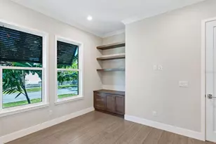 616 Mangrove Point Rd, Siesta Key, FL 34242 - Photo 31