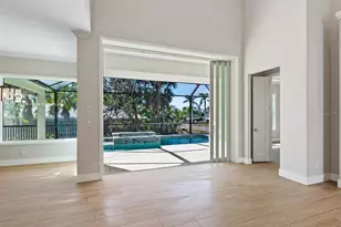 616 Mangrove Point Rd, Siesta Key, FL 34242 - Photo 9