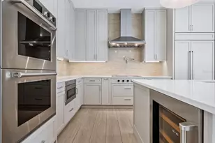 616 Mangrove Point Rd, Siesta Key, FL 34242 - Photo 15