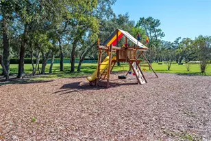 9443 Burnam Dr, Weeki Wachee, FL 34613 - Photo 25