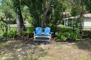 2933 Maiden Ln, Sarasota, FL 34231 - Photo 33