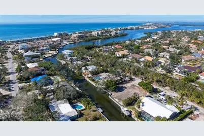 660 Longview Drive, Longboat Key, FL 34228 - Photo 33