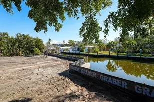 660 Longview Dr, Longboat Key, FL 34228 - Photo 1