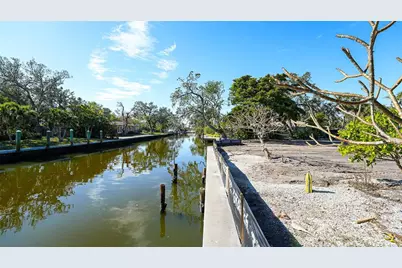 660 Longview Drive, Longboat Key, FL 34228 - Photo 7