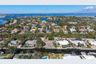 660 Longview Drive, Longboat Key, FL 34228 - Photo 15